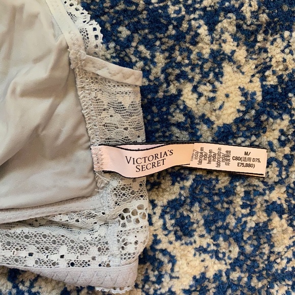 Victorias Secret Grey Lace Bralette Medium - Picture 2 of 3